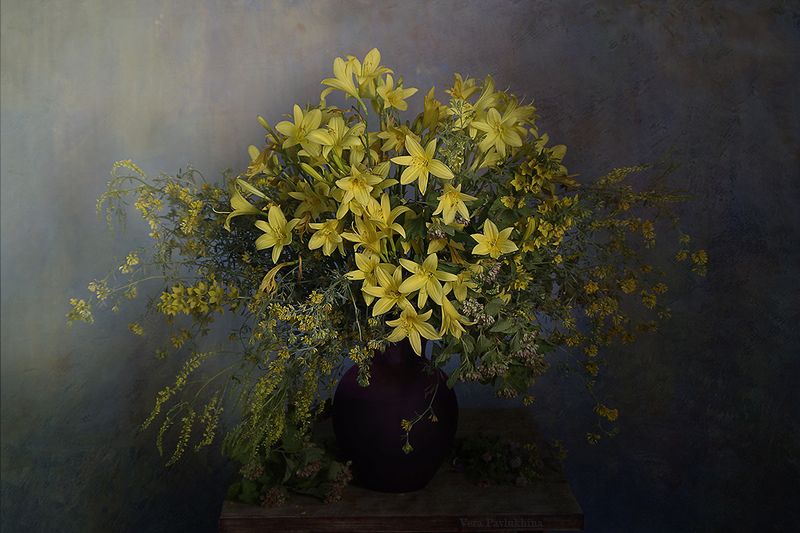 натюрморт, вера павлухина, цветы, лилейники Жёлтый фейерверкphoto preview
