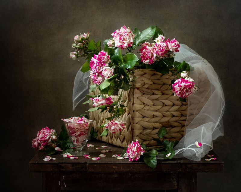 натюрморт, цветы Маленькие розочкиphoto preview