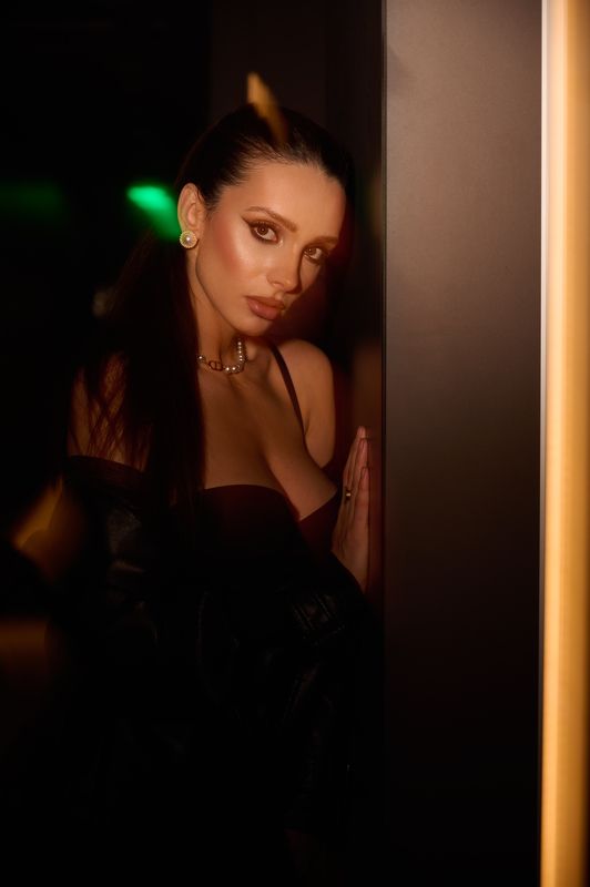 портрет, девушка, цвет, brunette, black, girl, woman  фото превью