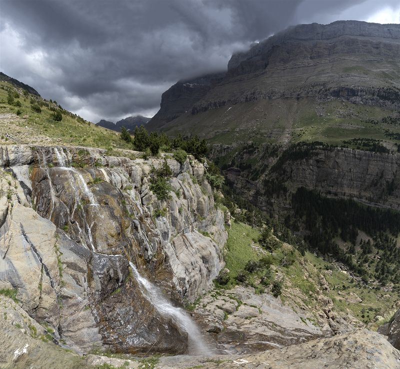 photography, mountain, spring, flower, landscape, photo, awakening, flowers, land, landmark, lands, dramatic ligth, ligth, mountains Primevalphoto preview
