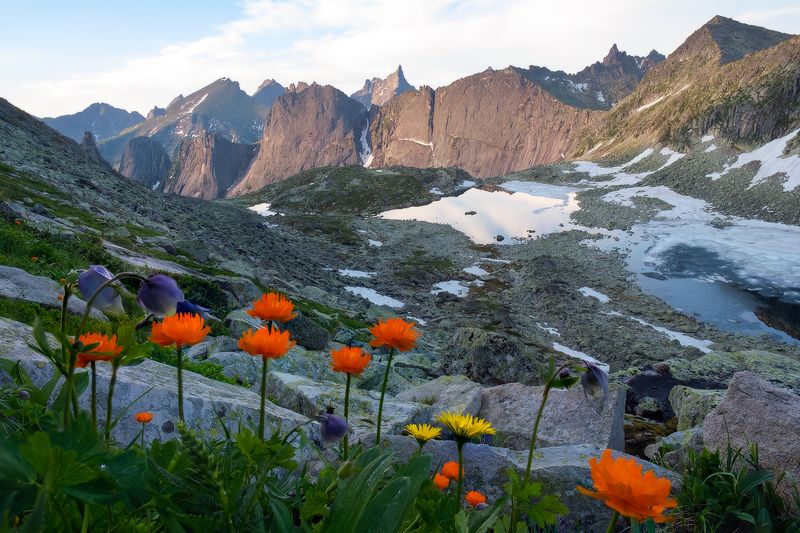 Ергаки, пер. Межозерный утро под переваломphoto preview