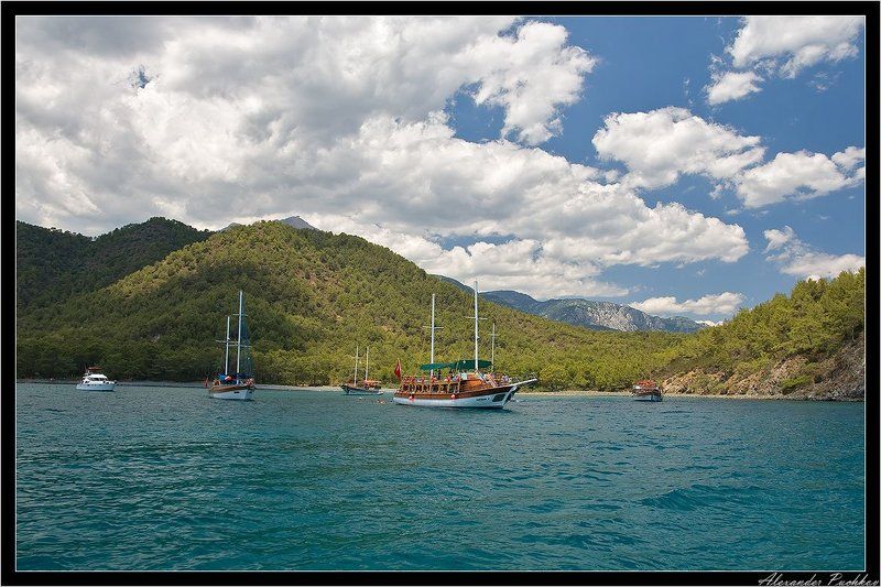 море, бухта, горы, яхта ***photo preview