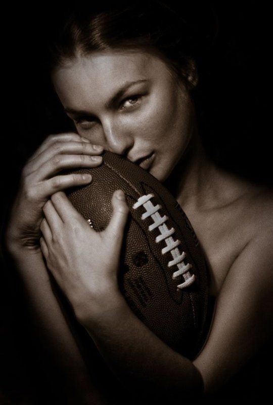 Sensitive Footballphoto preview