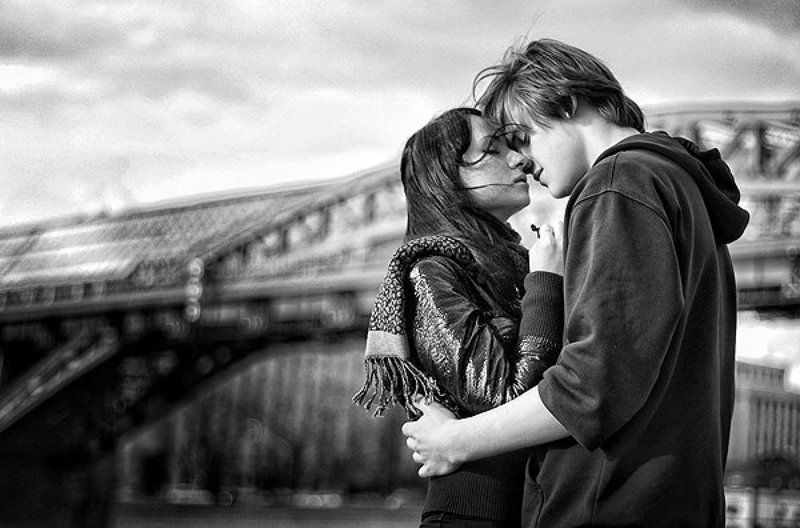 девушка, парень, любовь, мост, москва, чувства Московская любовьphoto preview