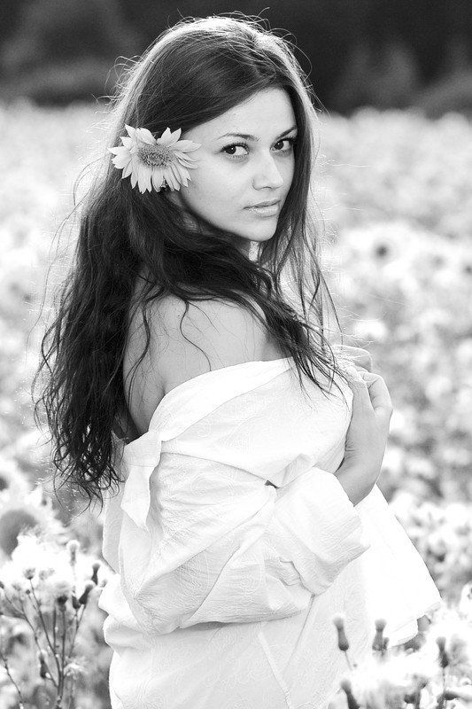 Яра фото превью