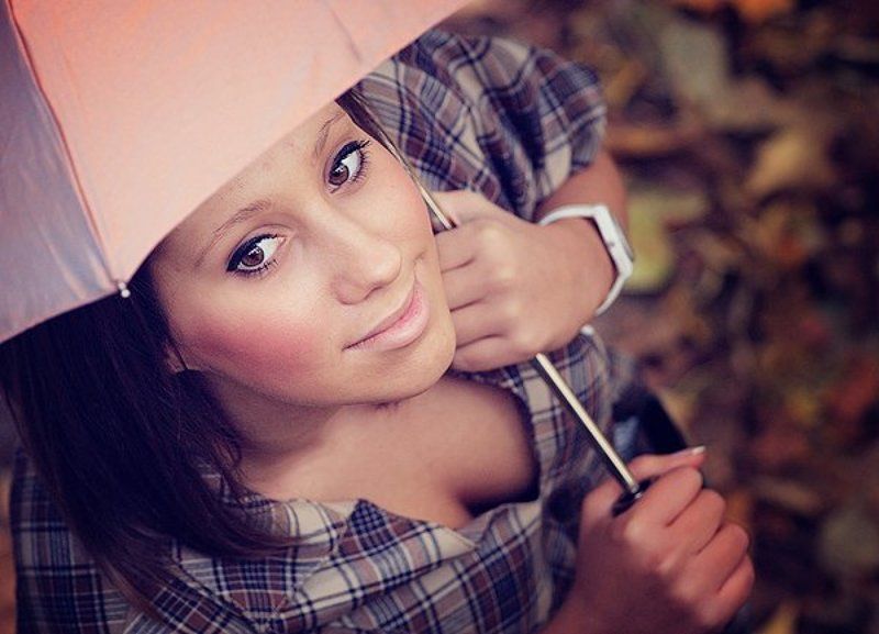 девушка, осень, зонт, портрет, парк, листья Нежная осеньphoto preview