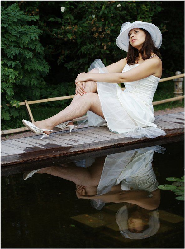 лето, сад, молодость, красота, платье белое, девушка Лебедь белая...photo preview