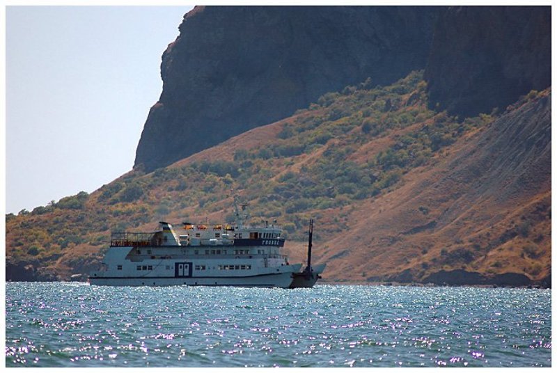 Морская прогулка у подножья Кара-Дагаphoto preview