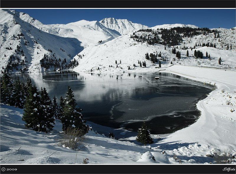 природа, горы, озеро, зима Затерянное в горах.photo preview