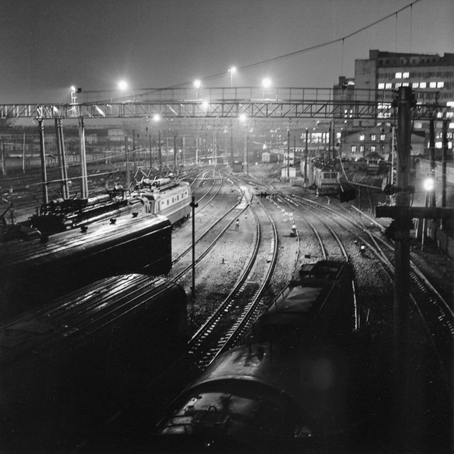 all paths lead to a deadlock. Автор: Дмитрий Морозов yashica, m-format, film, paths, train, поезда, пути, железная дорога, средний формат, Дмитрий Морозов