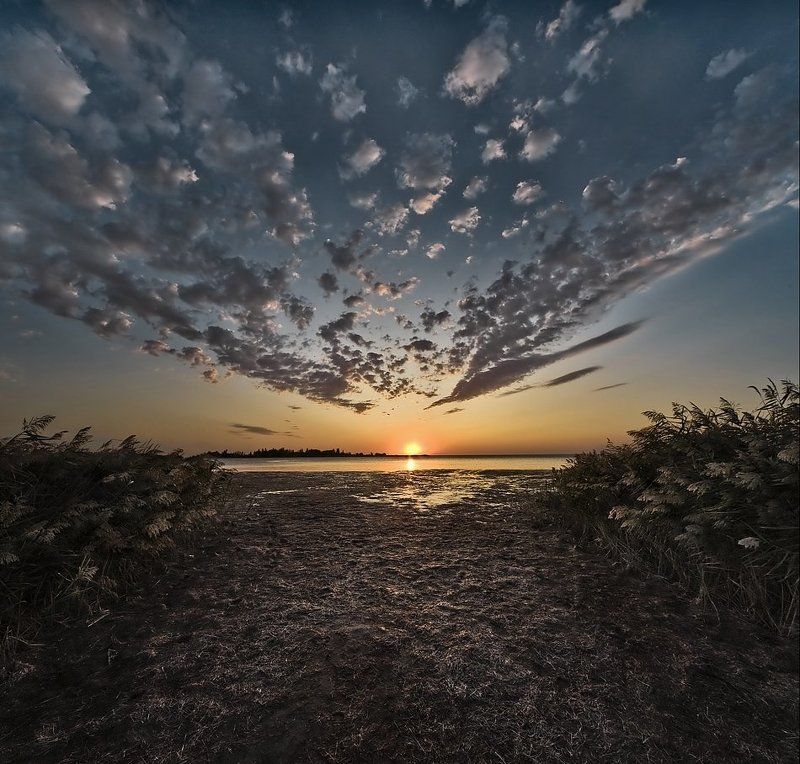 Такой вот закатphoto preview