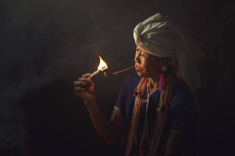 Asia, Asian, Chaina, Fire, Indoor, Light, Moning, Smoke, Thai, Woman \