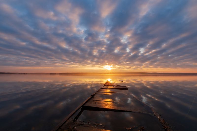 Восход на озере Ургунphoto preview