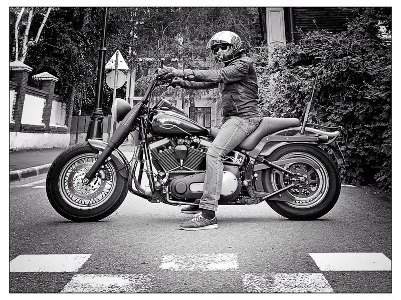 Супер-байк и его создательphoto preview