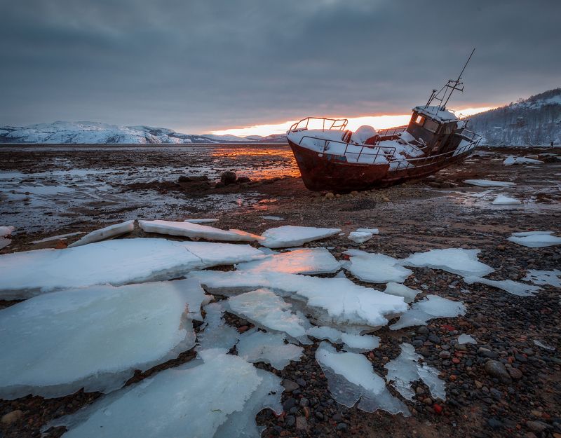 Разбитые мечтыphoto preview