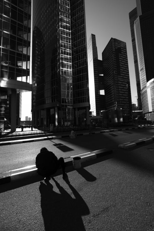 тень, паук, небоскрёбы, МДЦ, Москва, бордюр, краска Человек-паукphoto preview