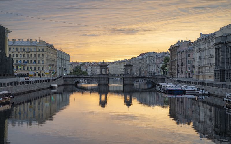 санкт-петербург , фонтанка , белые ночи , рассвет , золотой час , мост ломоносова Идиллия утраphoto preview