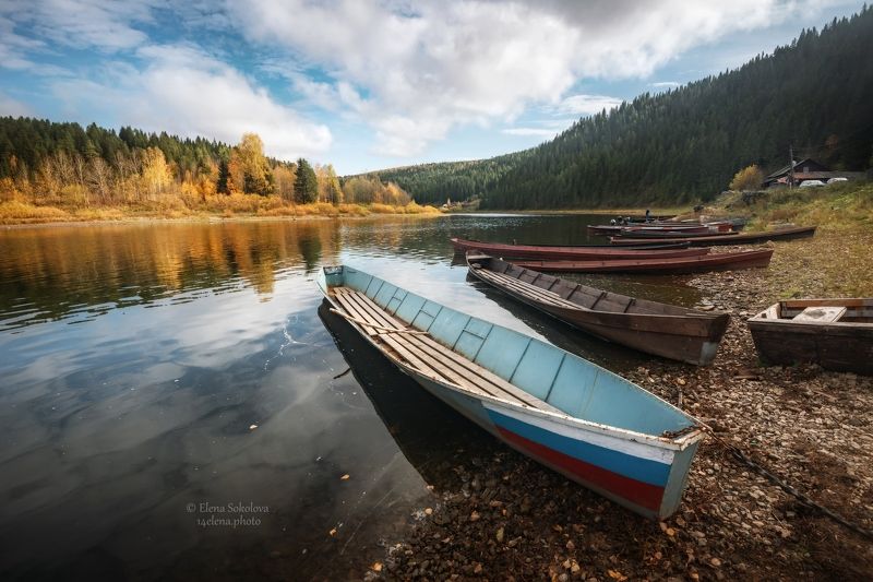 река, чусовая, река, лодки, осень, пейзаж Причалphoto preview