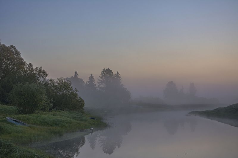 Утро на рекеphoto preview