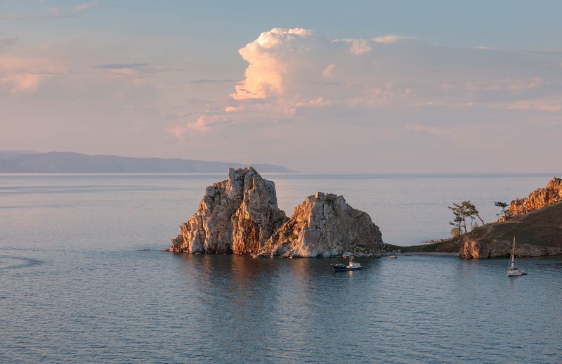 ольхон, хужир, шаманка Шаманка на закатеphoto preview