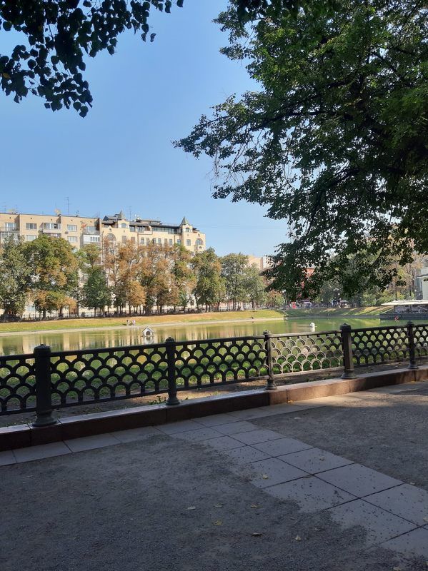 патриаршие, пруды Козье болото. Патриаршие пруды.photo preview