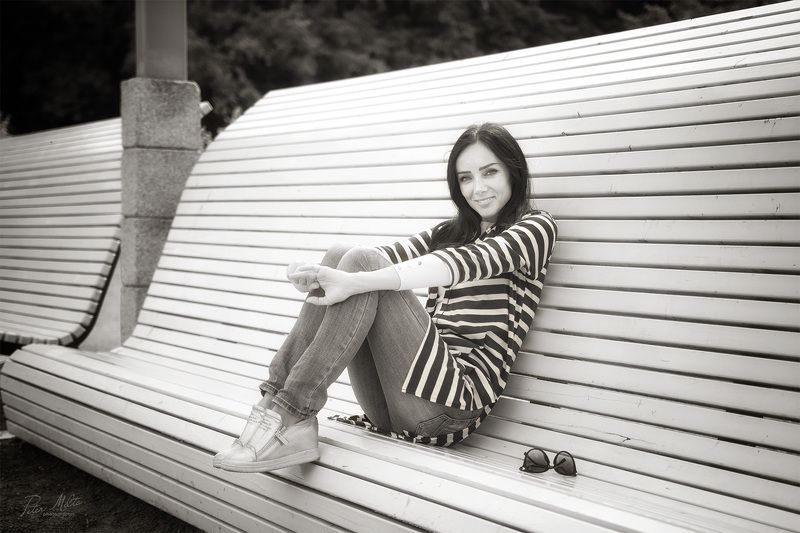 Черно-белое в полоскуphoto preview