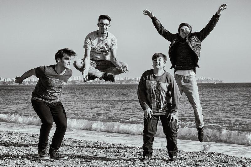 Завис...photo preview