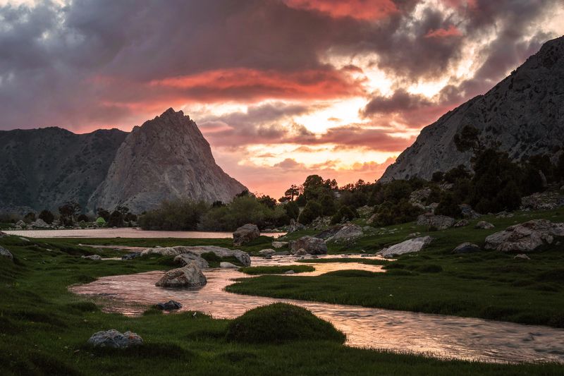 таджикистан, фанские горы, куликалонские озера, закат, вода, облака Фанские горыphoto preview