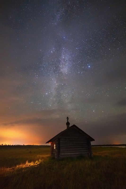 часовня млечный путь ночь болото Застывшая во времени фото превью