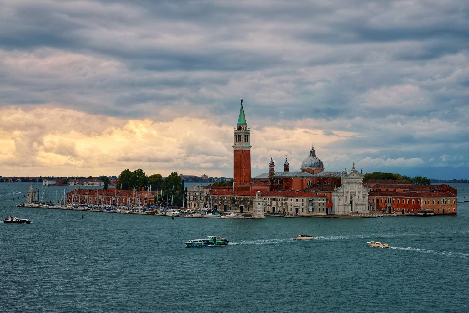 Автор: Александр Шандов , Александр Шандов