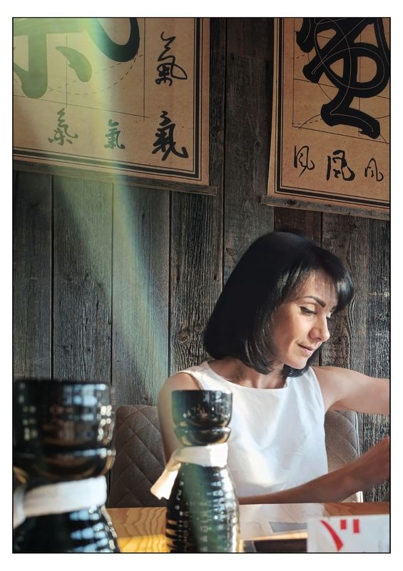 Девушка и Лучphoto preview