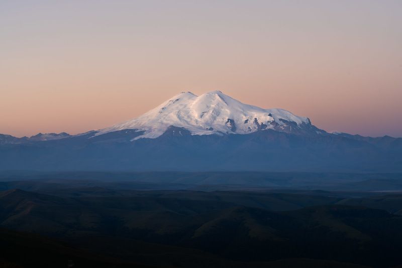 пейзаж, эльбрус, горы, плато бермамыт, рассвет, золотой час Эльбрус на рассветеphoto preview