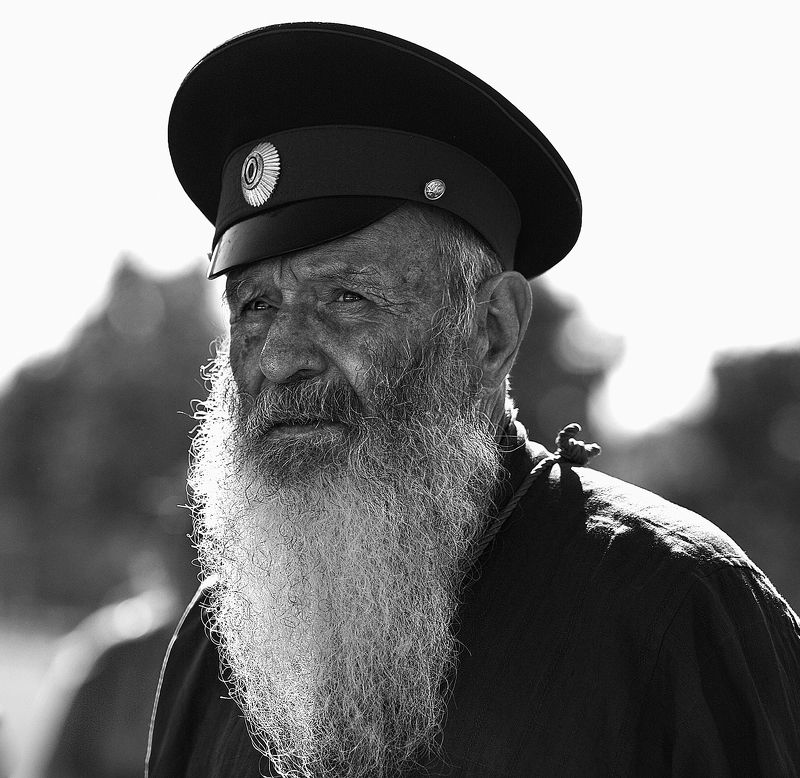 чб фото, уличный мужской портрет, жанровый мужской портрет, казак, фестиваль казачья станица photo preview