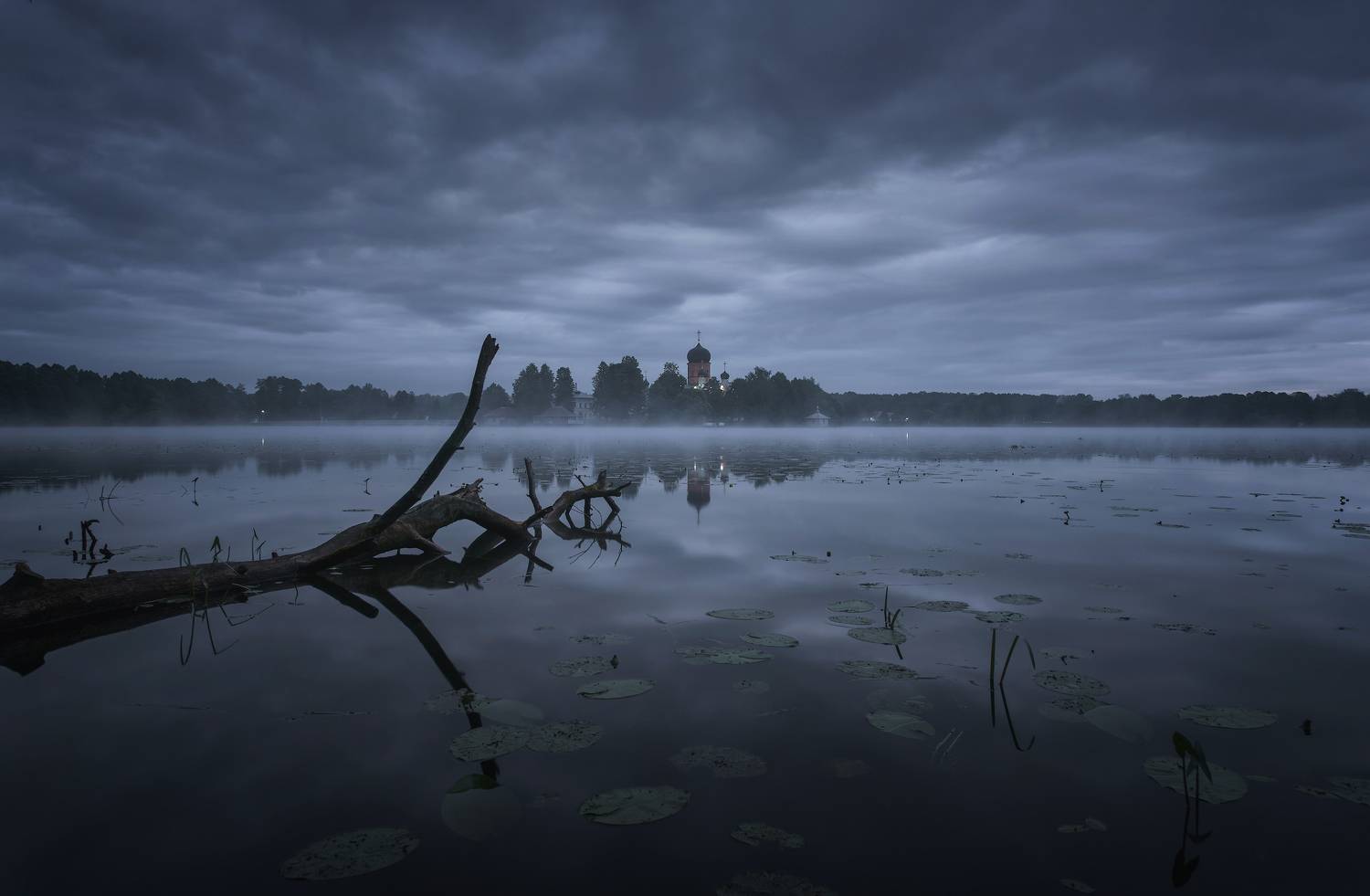 Утро в Введенском. Автор: Левыкин Виталий , Левыкин Виталий