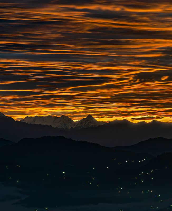 #himalaya #india #uttarakhand #goldenhour #clouds Morning Dramaphoto preview