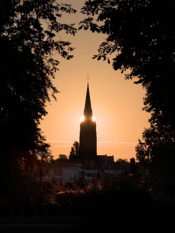 рассвет, город, архитектура, собор, церковь, духрвность, скрепы, sunrise, утро, morning, city, cityscape, architecture, landscape, kirche, church, tower Рассвет над церковьюphoto preview
