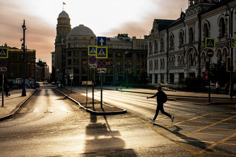 Летящей походкой...photo preview