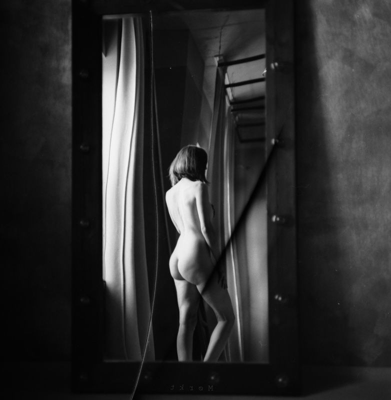 плёнка, средний формат, чб, ню, film, medium format, nude photo preview