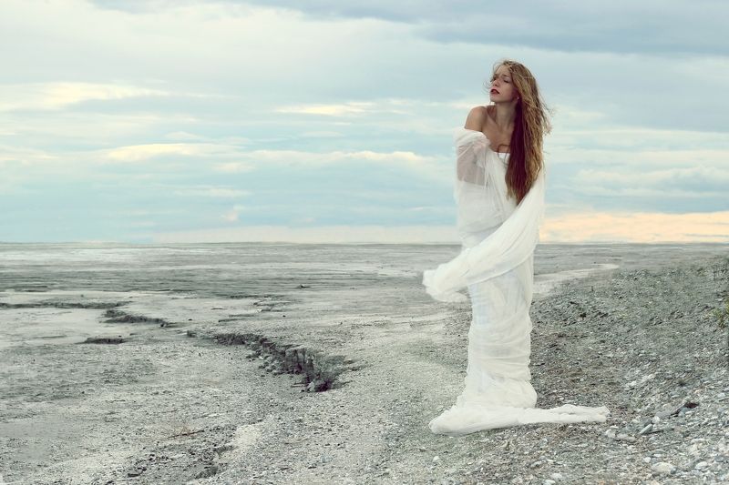 Iulia Șanta, Romania