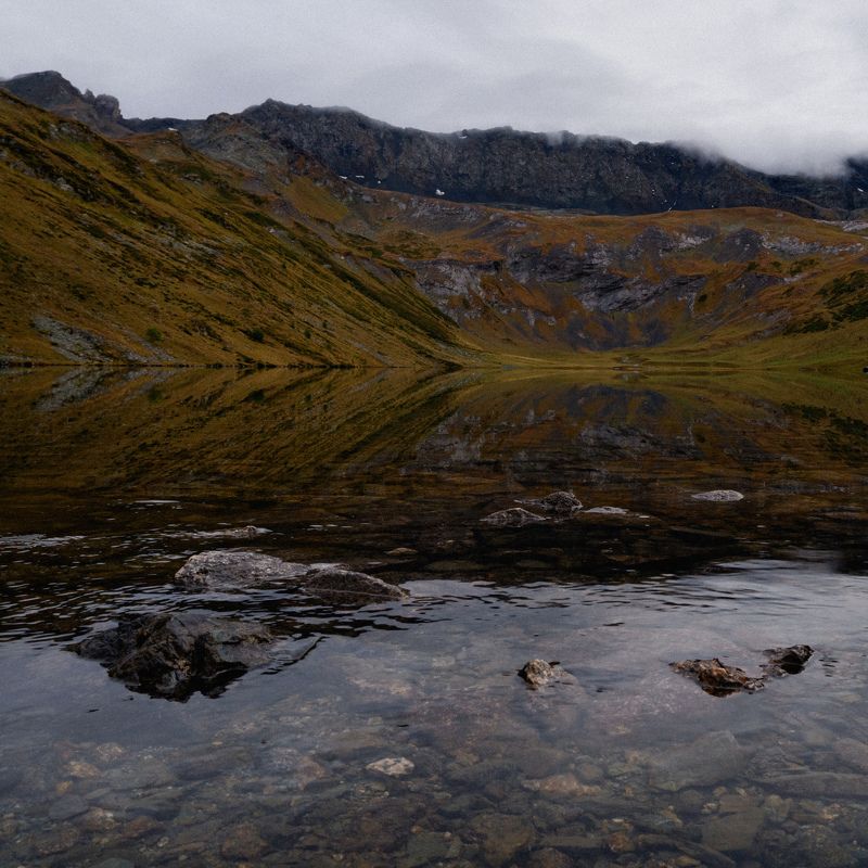 горы, озеро, отражения, осень Зеркалоphoto preview