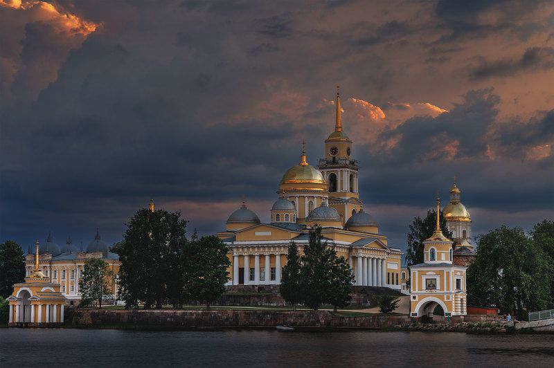 Мужской монастырь Нило-Столобенская пустыньphoto preview