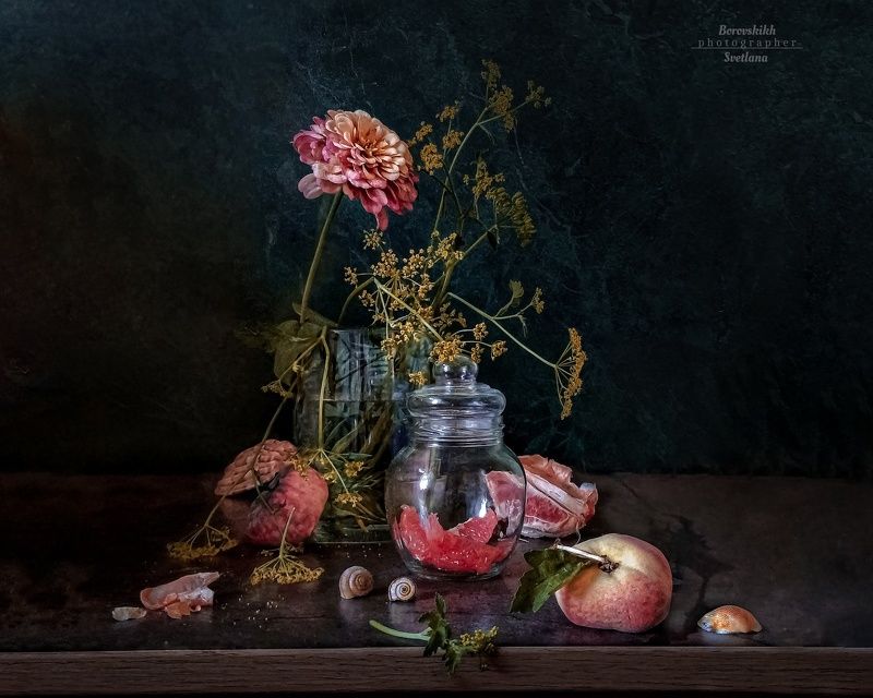 натюрморт, art_photo, стекло, цветы, низкий ключ, фото на окне,  фото на телефон Циния фото превью