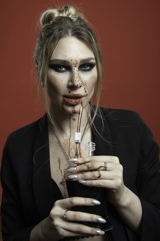 V фото превью