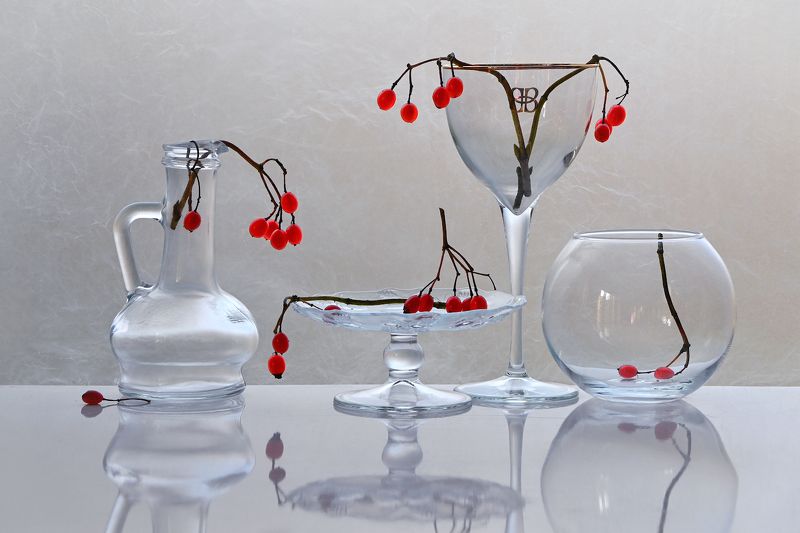 И только гроздья калины ...photo preview