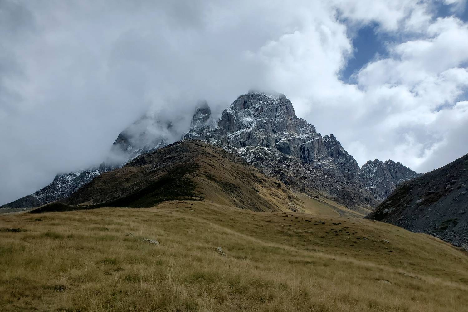 Горы.. Автор: Александр Филатов , Александр Филатов