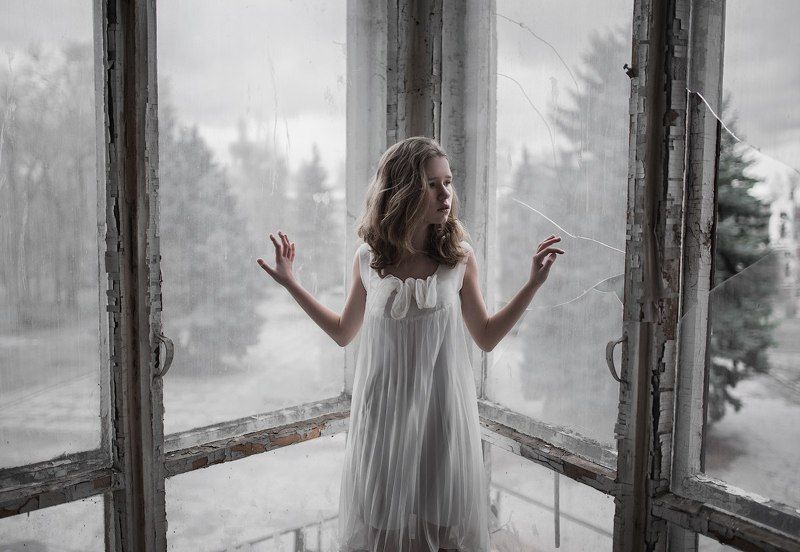 #девочка #грусть #одиночество #замкнутость Стеклянный мирphoto preview