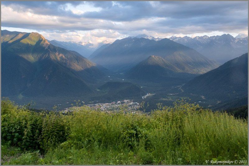 В лучах уходящего солнцаphoto preview