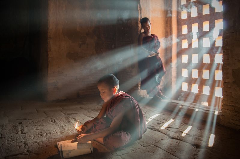 People, Two Person,Buddhism Become enlightenedphoto preview
