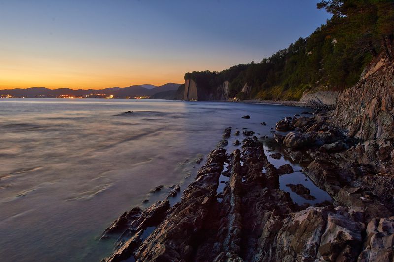 туапсе, скала Киселева Ночь с видом на скалу Киселеваphoto preview