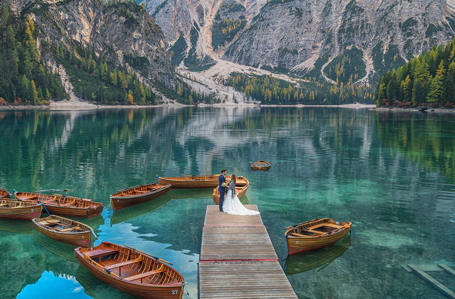 Италия, Доломиты, Брайес, озеро,горы, пара, люди, Лариса Дука